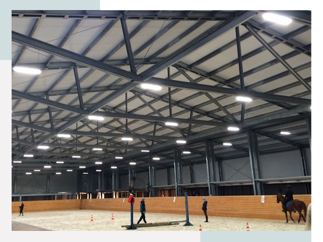 Строительство конных манежей от 619 руб в Уссурийск